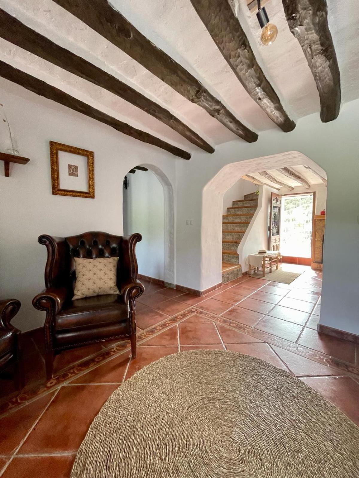 Cortijo Angosturas * Montefrío